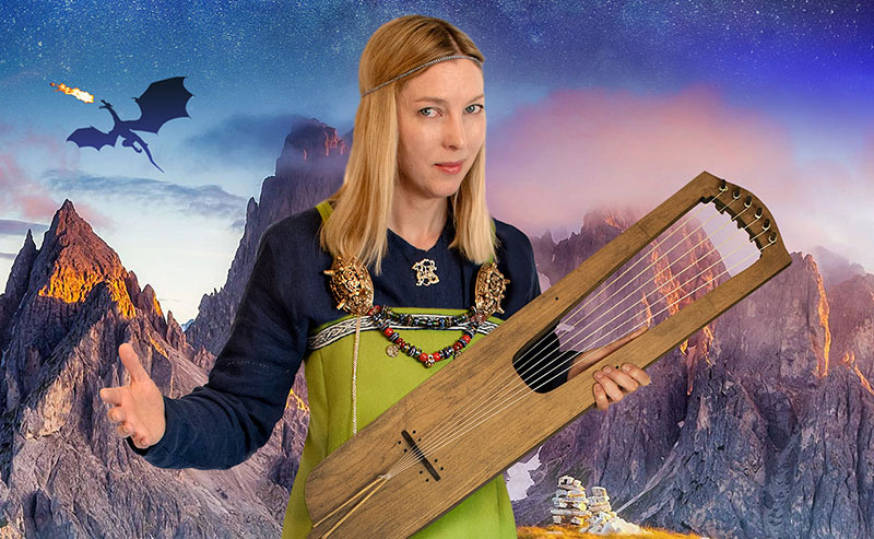Vikingaklädd kvinna som håller i ett vikingatida spelinstrument. I bakgrunden syns berg och siluetten av en eldsprutande drake.