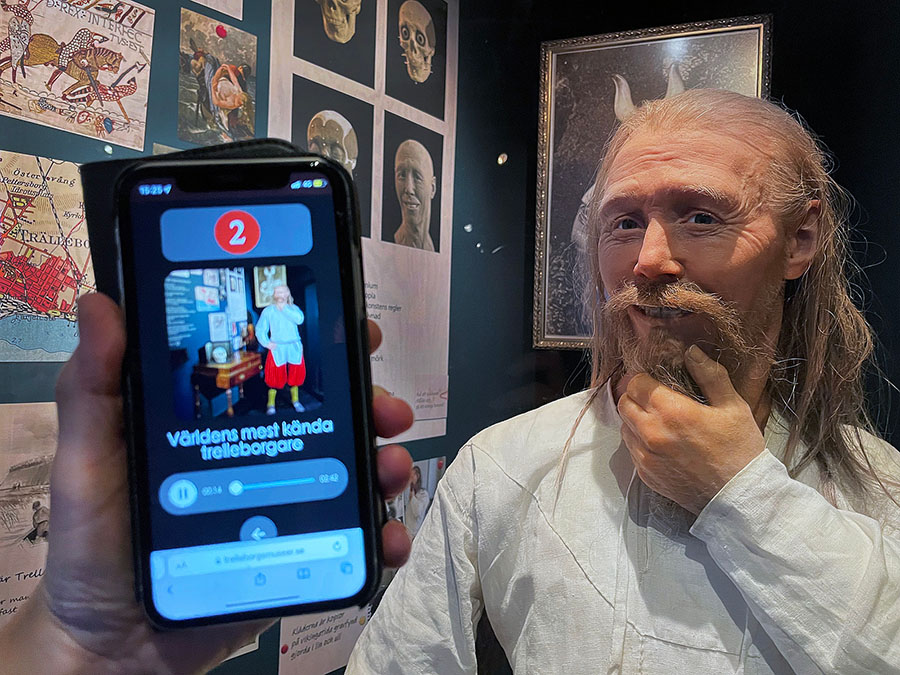 Viking med filade tänder i utställningen Öga mot Öga.