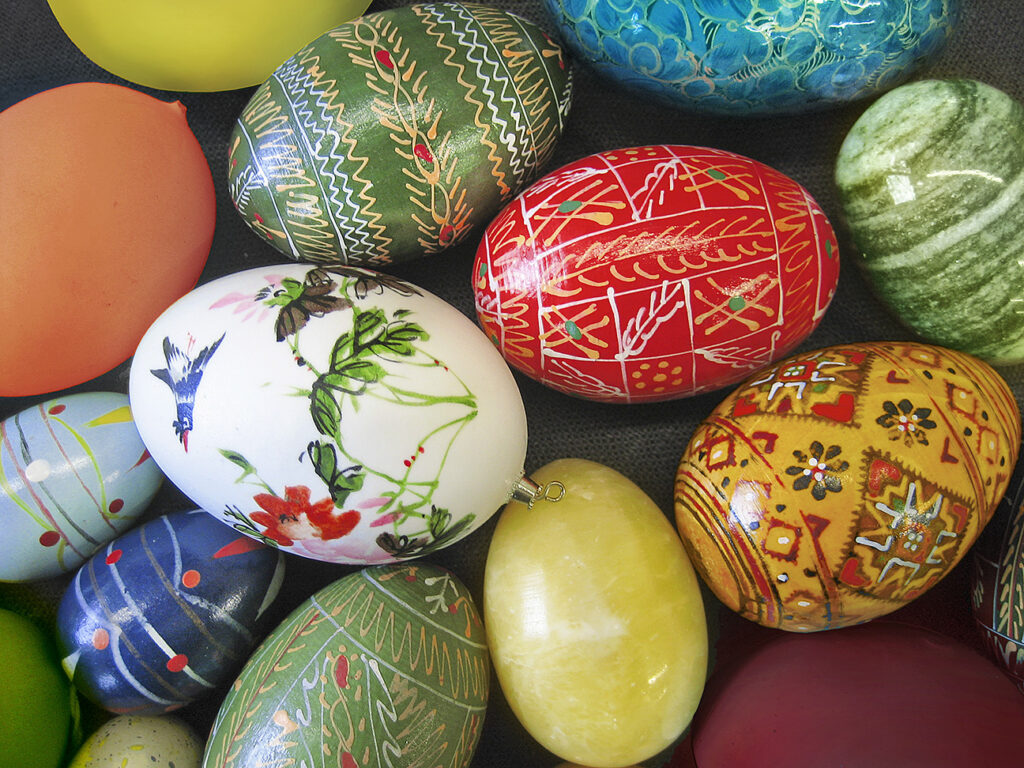 Färgglada påskägg