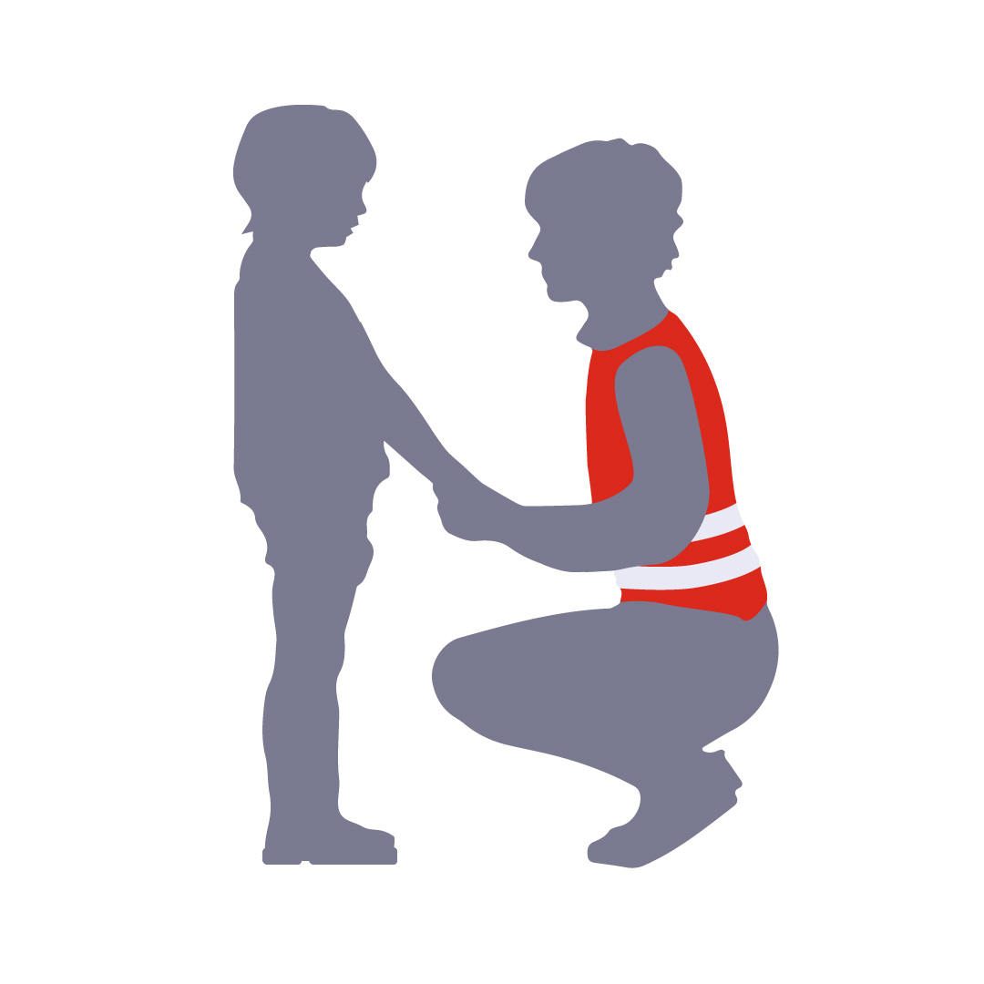 Grå silhuetter av två personer, en vuxen sitter på huk vänd mot ett barn