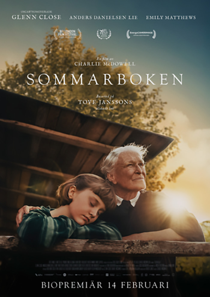 Filmaffisch till filmen Sommarboken. Bild med gammal kvinna och liten flicka.
